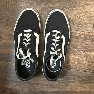 Black low rise vans